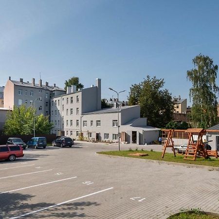 Spacious Home In Central Рига Екстериор снимка